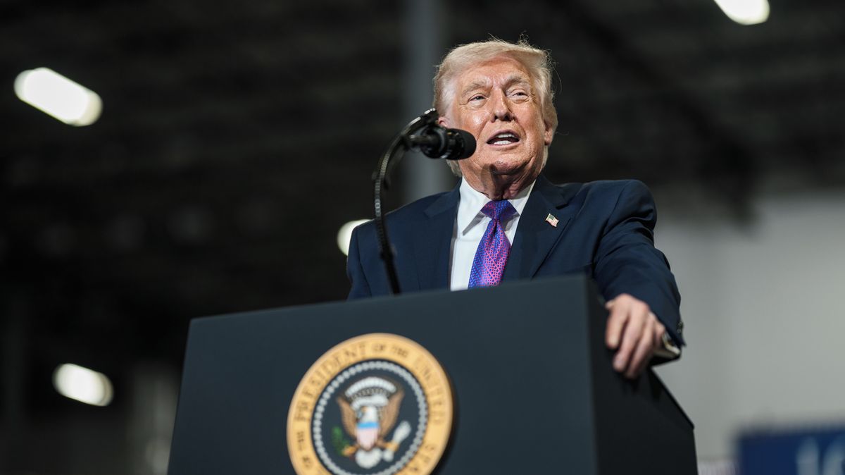 Trump si opět stěžoval na neochotu spojenců v NATO pomoci USA s Íránem